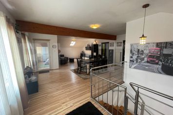 Vilă - 9 camere de inchiriat PIPERA - Bucuresti anunturi imobiliare Bucuresti