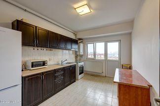 Apartament 3 camere de vânzare Bucuresti - Popesti-Leordeni