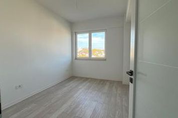 APARTAMENT CU 2 CAMERE + LOC DE PARCARE, INTABULAT, MUTARE IMEDIATA anunturi imobiliare Iasi