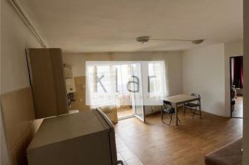 Apartament 3 camere de vanzare FLORESTI - Cluj anunturi imobiliare Cluj