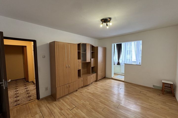 Apartament cu 2 camere in Tractorul, Strada General Mociulschi anunturi imobiliare Brasov