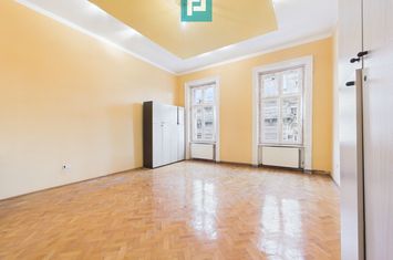 Apartament 3 camere -Ultracentral, Palatul Cenad anunturi imobiliare Arad