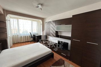 Apartament cu 3 camere, parcare interioara, clima si centrala Balcescu anunturi imobiliare Timis