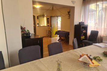 Vilă de vânzare în Bușteni - zona Zamora anunturi imobiliare Prahova