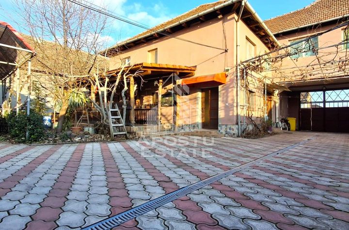 Apartament 2 camere la curte comuna cu terasa anunturi imobiliare Arad