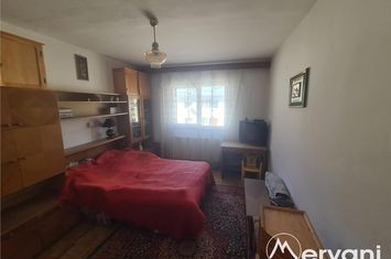 Garsonieră de vanzare AZUGA - Prahova anunturi imobiliare Prahova