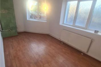 Casă - 4 camere de vanzare CENTRU - Prahova anunturi imobiliare Prahova