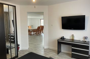 Vilă - 5 camere de vanzare SUD-EST - Dolj anunturi imobiliare Dolj