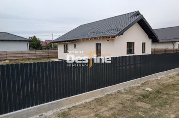 Casă - 3 camere de vanzare LUNCA CETATUII - Iasi anunturi imobiliare Iasi
