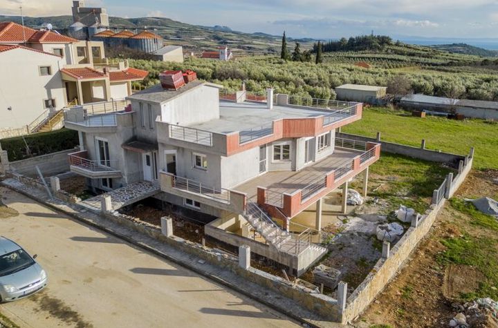 Casă individuală colț în Galipsos, 150 mp, teren 753 mp anunturi imobiliare Grecia
