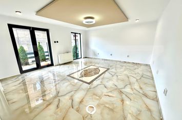 Spațiu comercial de inchiriat CUGIR - Alba anunturi imobiliare Alba