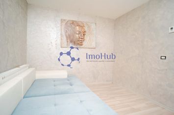 Rond Mall Moldova, 3 camere, curte si loc de parcare! anunturi imobiliare Iasi