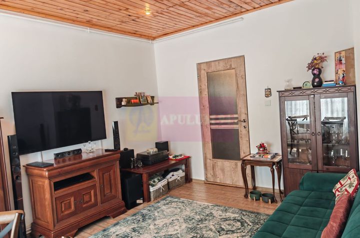 Apartament cu 4 camere de vanzare in Busteni anunturi imobiliare Prahova