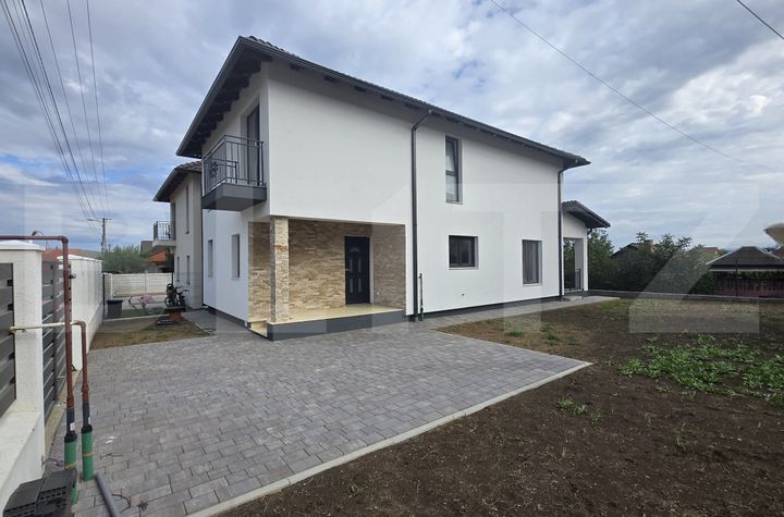 Vilă - 4 camere de vanzare ALBA IULIA - Alba anunturi imobiliare Alba