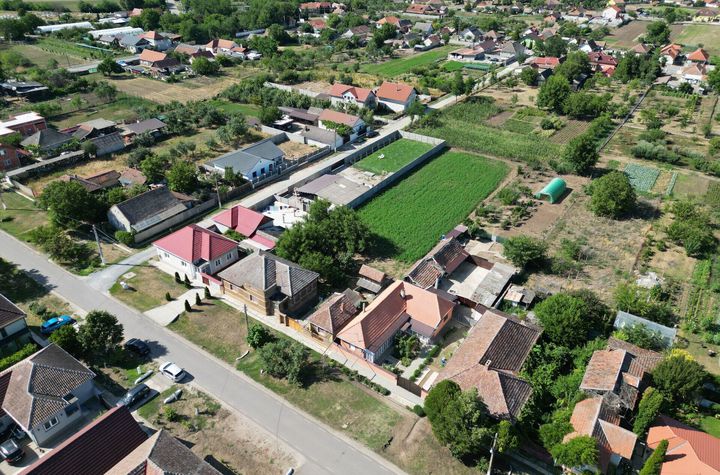 Casa cu teren de 2171 mp anunturi imobiliare Arad