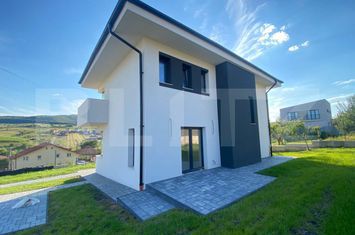 Vilă - 4 camere de vanzare CHINTENI - Cluj anunturi imobiliare Cluj