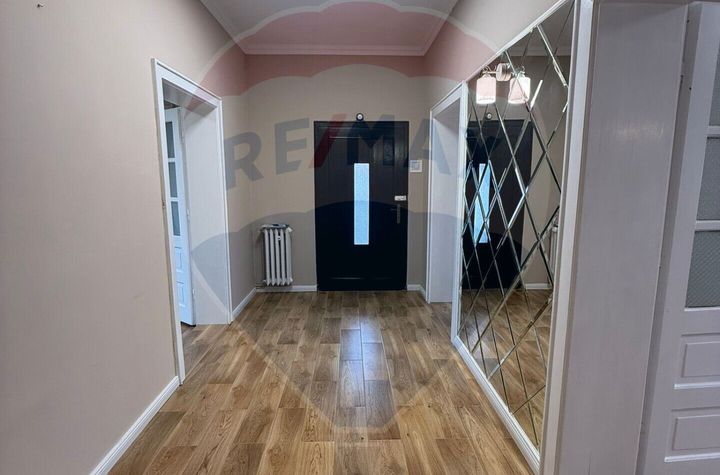 Apartament cu 3 camere la casă de inchiriat anunturi imobiliare Sibiu