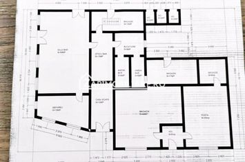Spatiu Comercial  11 camere,370 mp utili,960 mp teren anunturi imobiliare Mures