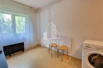 Garsoniera, bloc de apartamente, zona Calea Aradului anunturi imobiliare Timis