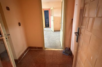 APARTAMENT 3 CAMERE - ROSIORII DE VEDE - anunturi imobiliare Teleorman
