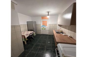 Apartament 3 camere de inchiriat MARASTI - Cluj anunturi imobiliare Cluj
