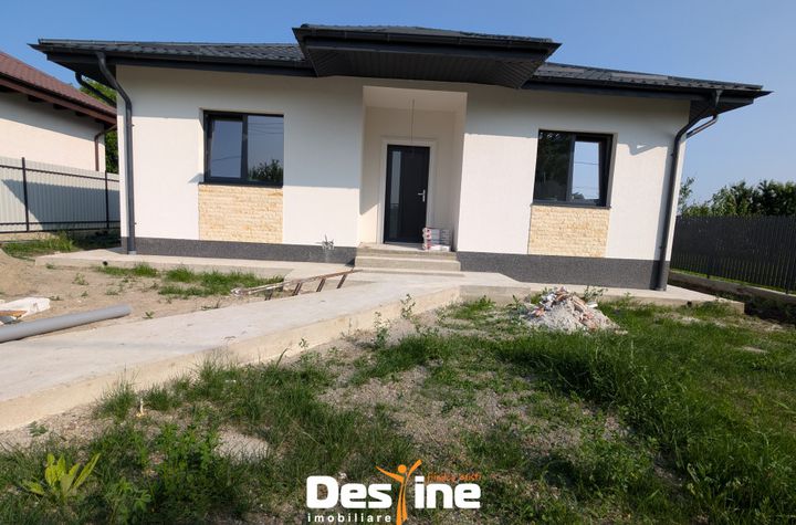 Casă - 4 camere de vanzare BREAZU - Iasi anunturi imobiliare Iasi