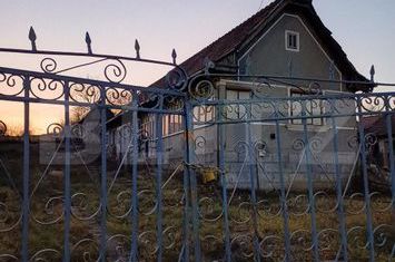 Casă - 2 camere de vanzare LUNA - Cluj anunturi imobiliare Cluj