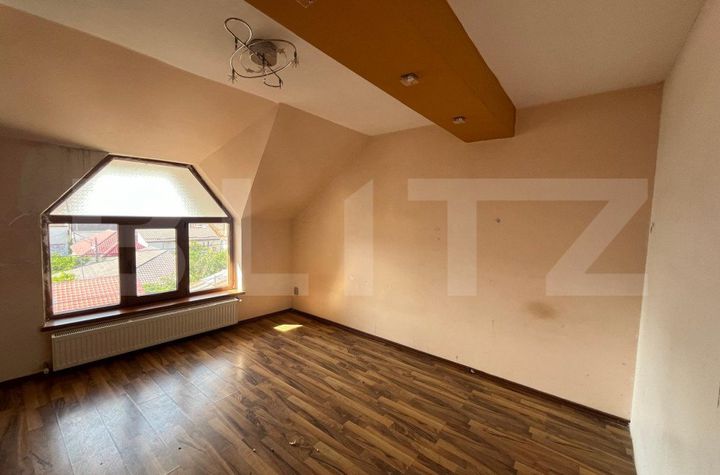 Vilă - 9 camere de inchiriat GEORGE ENESCU - Dolj anunturi imobiliare Dolj