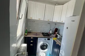 63.000EURO-Apartament 2 camere nedecomandat de vanzare  zona Tatarasi anunturi imobiliare Iasi