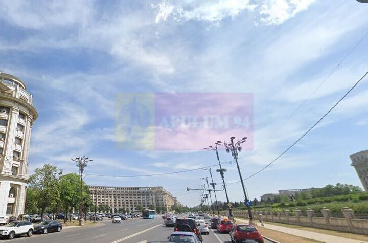Vanzare apartament de 4 camere la Casa Poporului-stradal anunturi imobiliare Bucuresti