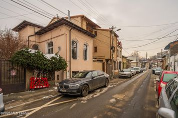 Casă 4 camere, rond Regina Maria, exterior renovat anunturi imobiliare Bucuresti
