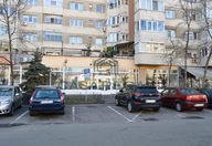 4.500 €, Spațiu comercial