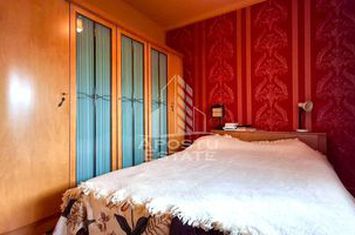 Apartament 4 camere decomandat zona Centrala anunturi imobiliare Arad