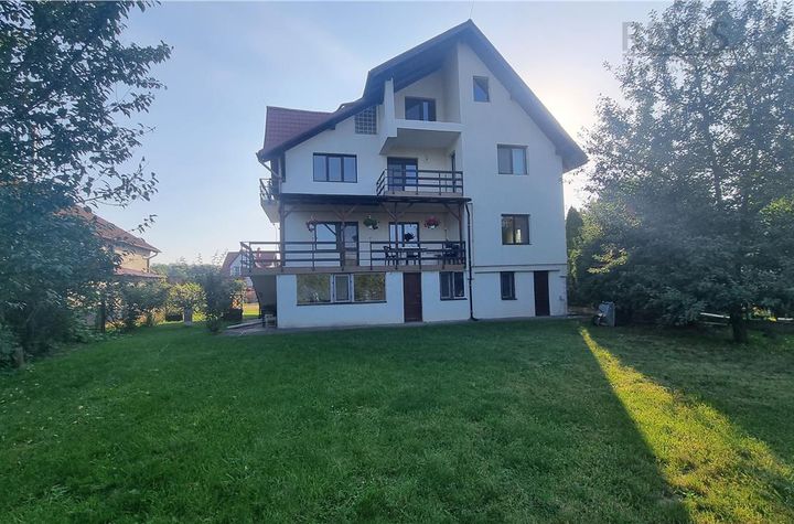 Vilă - 8 camere de vanzare STUPINI - Brasov anunturi imobiliare Brasov