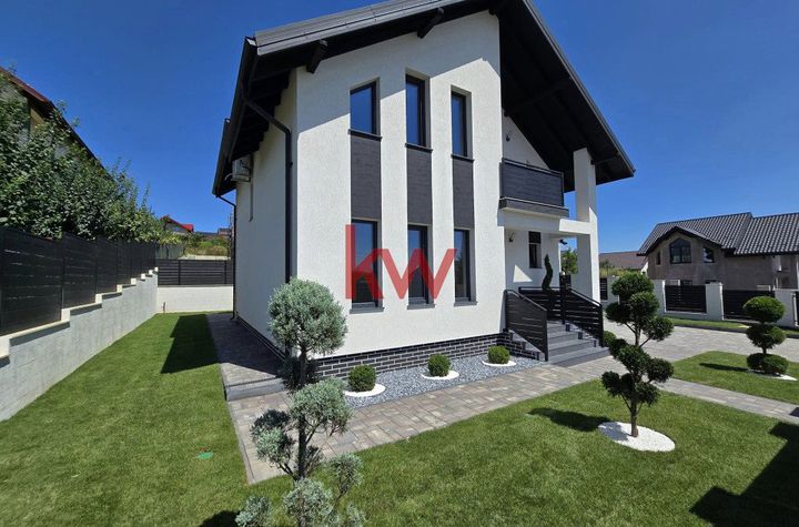 Casă - 5 camere de vanzare IASI - Iasi anunturi imobiliare Iasi