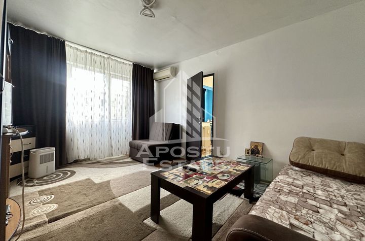 Apartament cu e camere, etaj intermediar, Circumvalatiunii anunturi imobiliare Timis