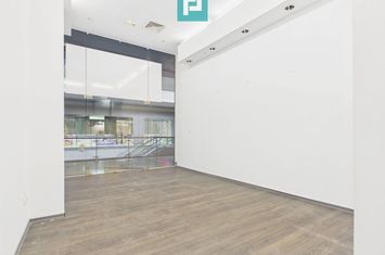 Spațiu comercial/de birouri/showroom în Arad anunturi imobiliare Arad