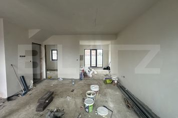 Vilă - 4 camere de vanzare LAZURI - Satu Mare anunturi imobiliare Satu Mare