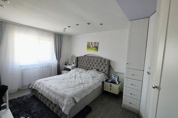 Apartament 3 camere de vanzare ASTRA - Brasov anunturi imobiliare Brasov