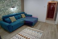 93.000 €, Garsonieră