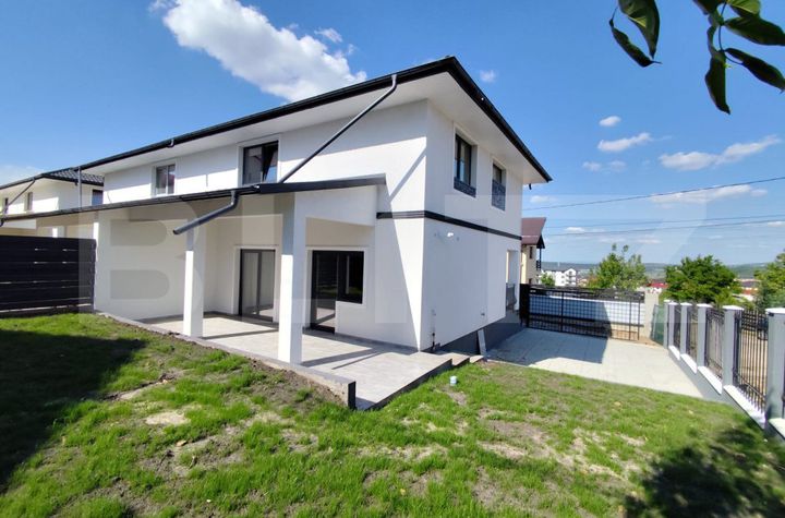 Vilă - 4 camere de vanzare HORPAZ - Iasi anunturi imobiliare Iasi