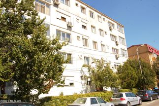 Apartament 3 camere 47 mp