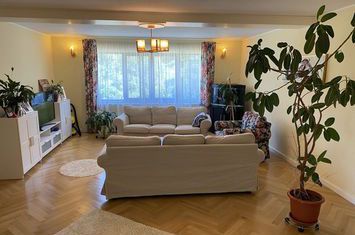 Casă - 6 camere de vanzare CISNADIE - Sibiu anunturi imobiliare Sibiu