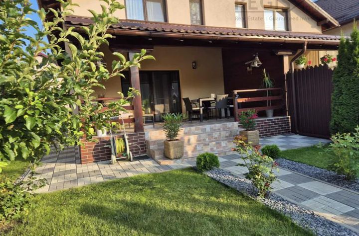Casă - 3 camere de vanzare SACELE - Brasov anunturi imobiliare Brasov