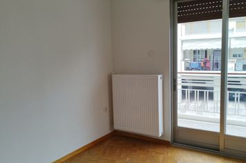 Apartament 60 mp, 2 camere în zona stadionului Doxas anunturi imobiliare Grecia