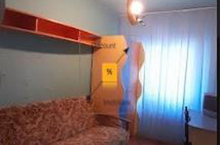 Apartament 3 camere de vanzare REPUBLICII - Prahova anunturi imobiliare Prahova