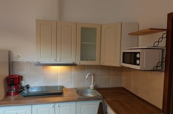 Casă - 4 camere de vanzare CENTRUL CIVIC - Brasov anunturi imobiliare Brasov