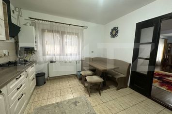 Casă - 4 camere de vanzare GARII - Hunedoara anunturi imobiliare Hunedoara