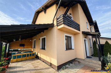 Casă - 4 camere de vanzare EXTERIOR EST - Brasov anunturi imobiliare Brasov