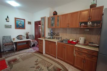 Casă - 4 camere de vanzare CRISCIOR - Hunedoara anunturi imobiliare Hunedoara